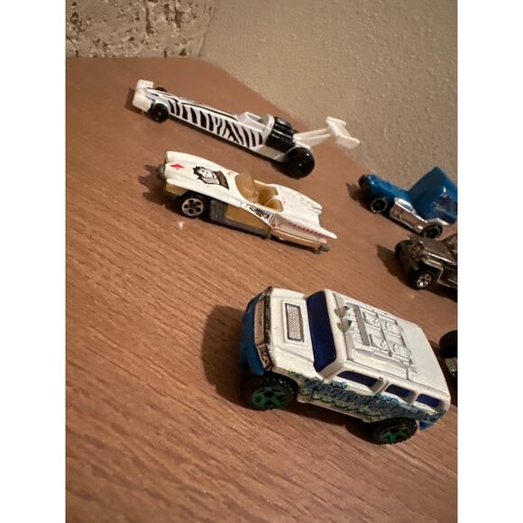 10 piece Hot Wheels Lot Variety of years and styles - Picture 2 of 5
